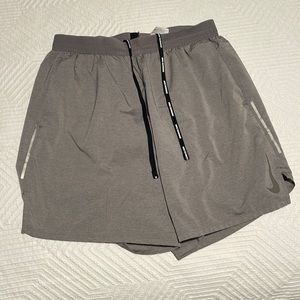 7 Inch Men’s Nike Running Shorts with pockets